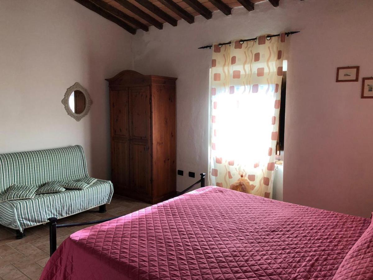 וולטרה Agriturismo Casale Giulia מראה חיצוני תמונה