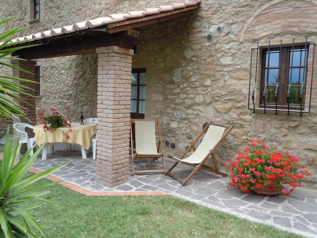 וולטרה Agriturismo Casale Giulia מראה חיצוני תמונה