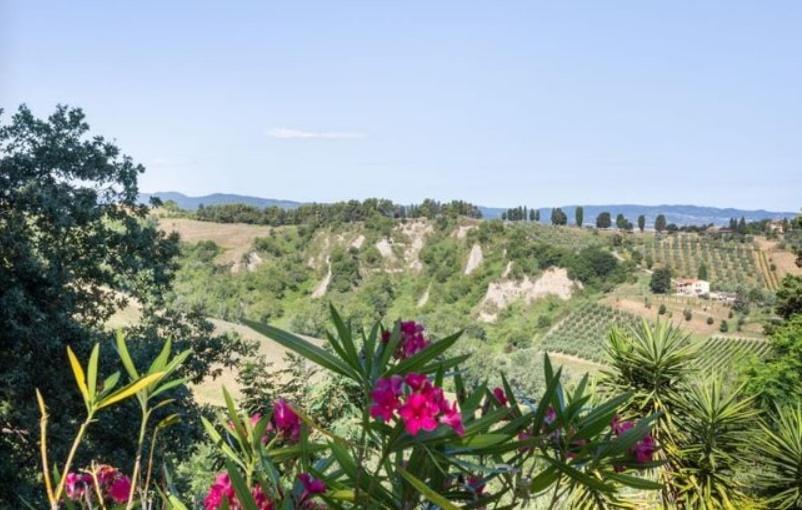 וולטרה Agriturismo Casale Giulia מראה חיצוני תמונה