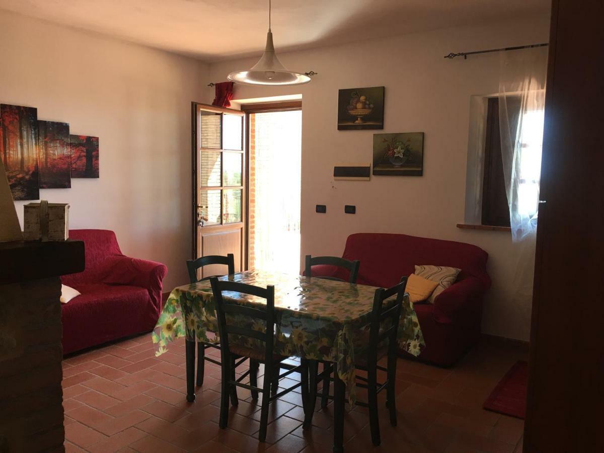 וולטרה Agriturismo Casale Giulia מראה חיצוני תמונה