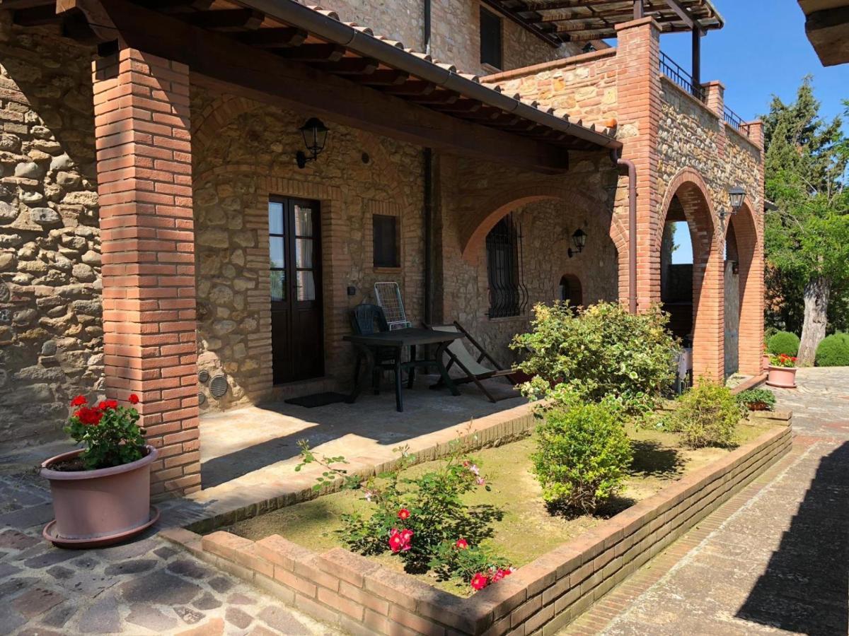 וולטרה Agriturismo Casale Giulia מראה חיצוני תמונה